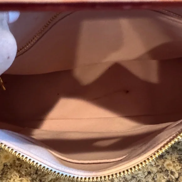 Checkered Shoulder Bag - Picture 9 of 12